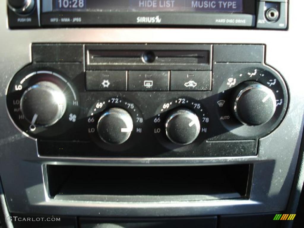 2008 Dodge Charger R/T AWD Controls Photo #42307560