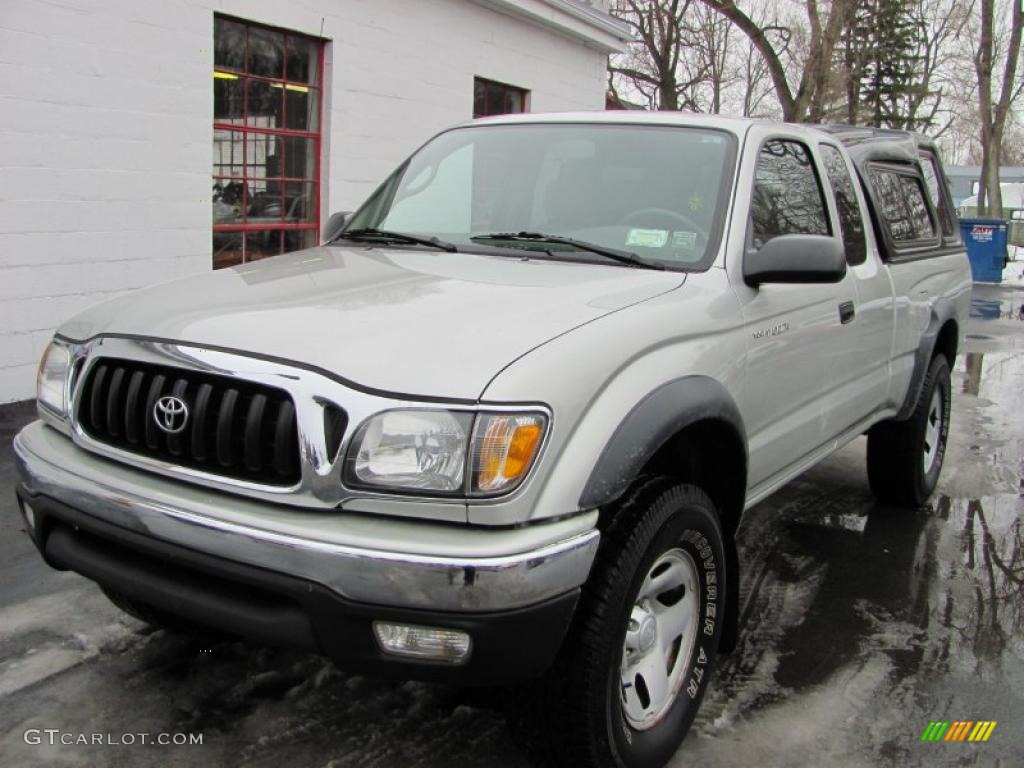 2003 Tacoma Xtracab 4x4 - Lunar Mist Silver Metallic / Charcoal photo #1