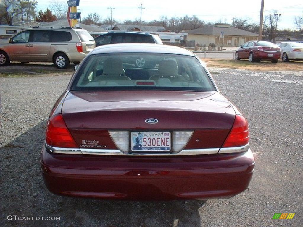 2006 Crown Victoria LX - Dark Toreador Red Metallic / Light Camel photo #6
