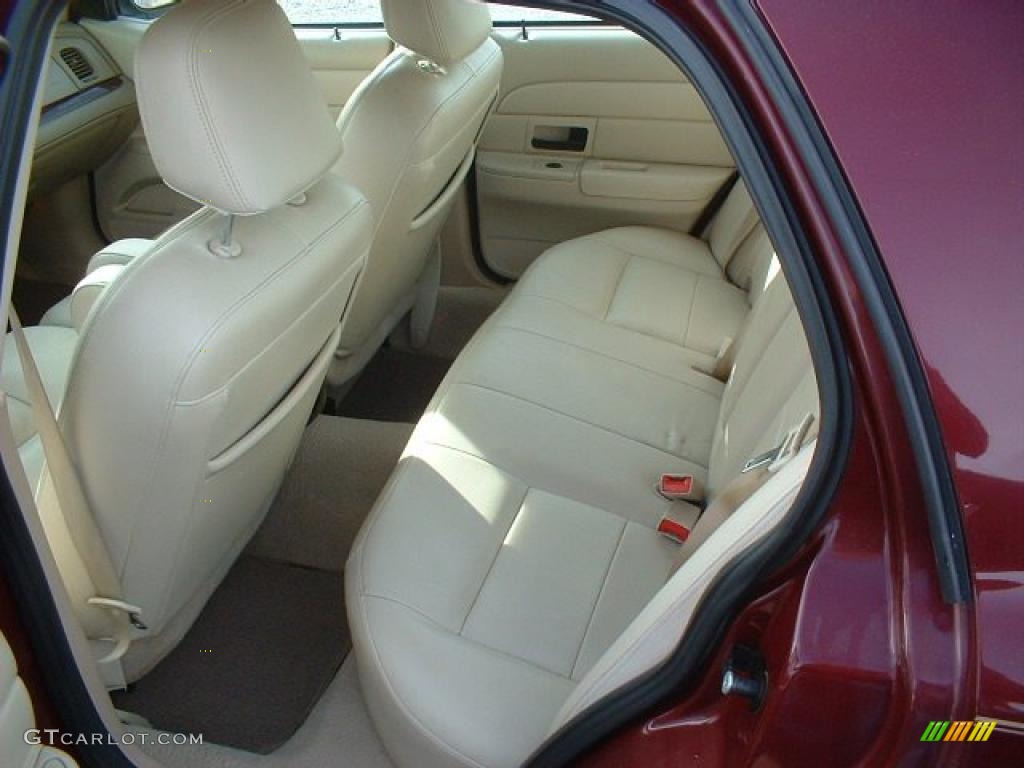 Light Camel Interior 2006 Ford Crown Victoria LX Photo #42310052