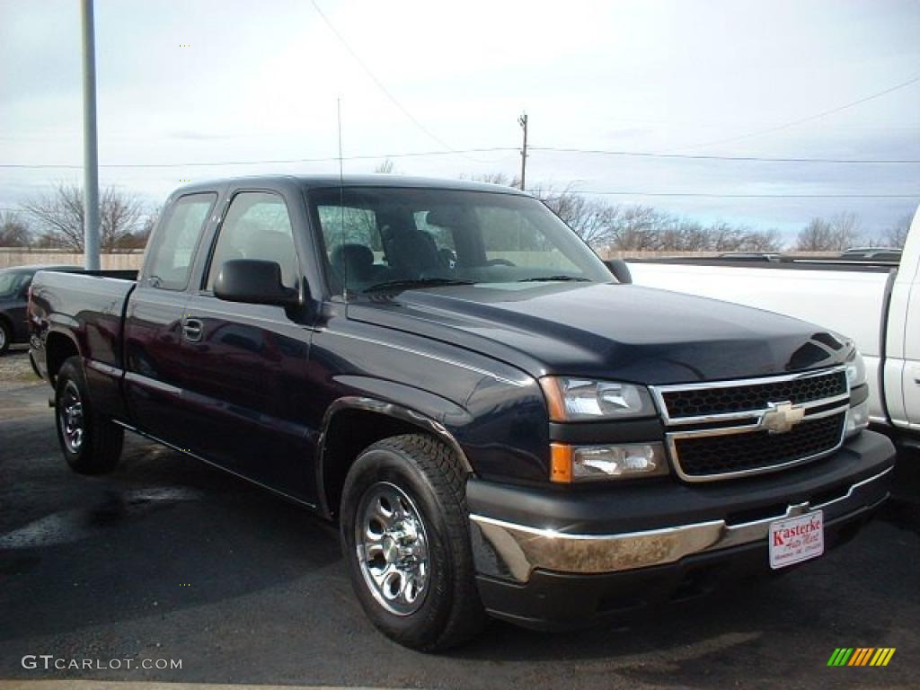 Dark Blue Metallic Chevrolet Silverado 1500