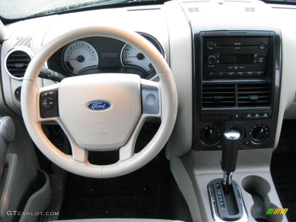 2007 Ford Explorer Sport Trac XLT 4x4 Light Stone Dashboard Photo #42315539