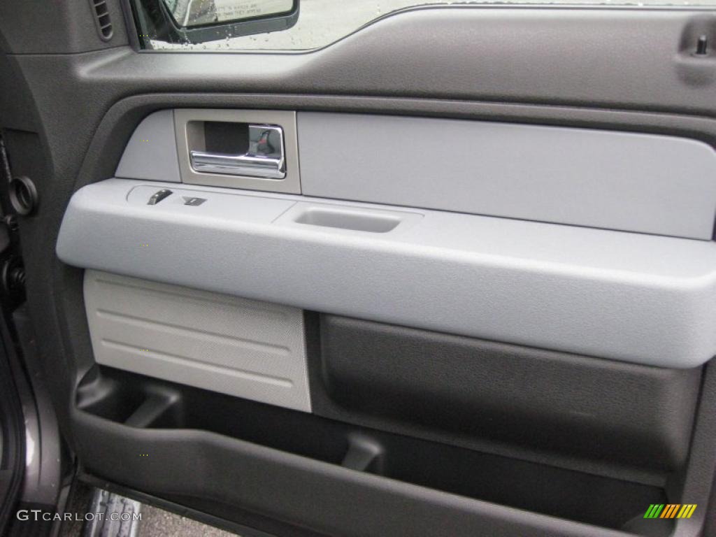 2011 Ford F150 XL SuperCab 4x4 Steel Gray Door Panel Photo #42318099