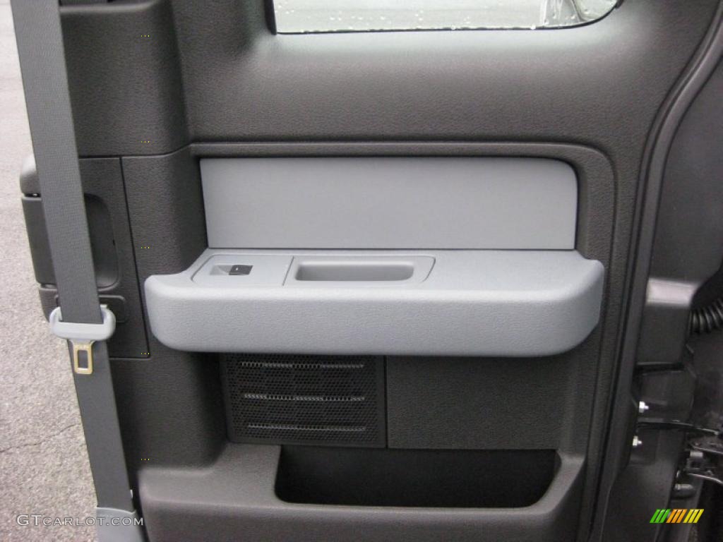 2011 Ford F150 XL SuperCab 4x4 Steel Gray Door Panel Photo #42318147