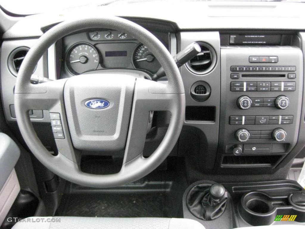 2011 Ford F150 XL SuperCab 4x4 Steel Gray Dashboard Photo #42318163