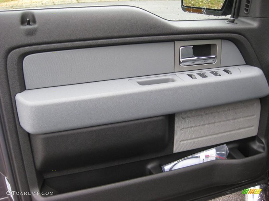 2011 Ford F150 XLT SuperCab 4x4 Steel Gray Door Panel Photo #42318939