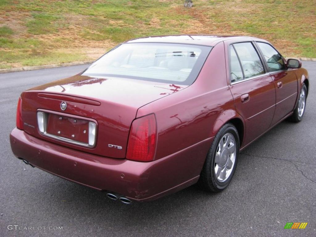 Cabernet Dark Red 2001 Cadillac DeVille DTS Sedan Exterior Photo #42319203