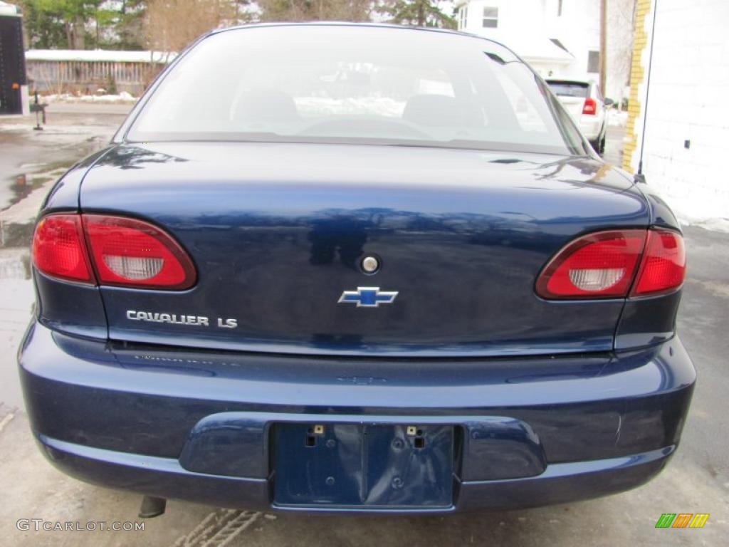 2002 Cavalier LS Sedan - Indigo Blue Metallic / Graphite photo #11