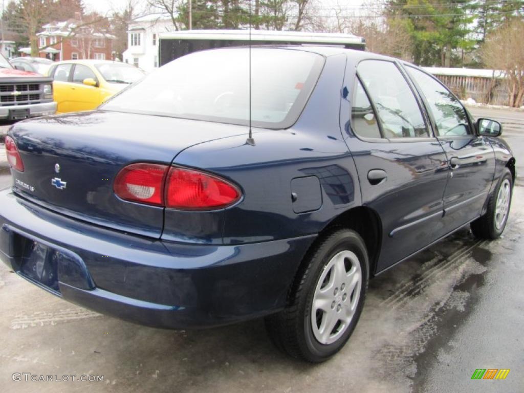 2002 Cavalier LS Sedan - Indigo Blue Metallic / Graphite photo #12