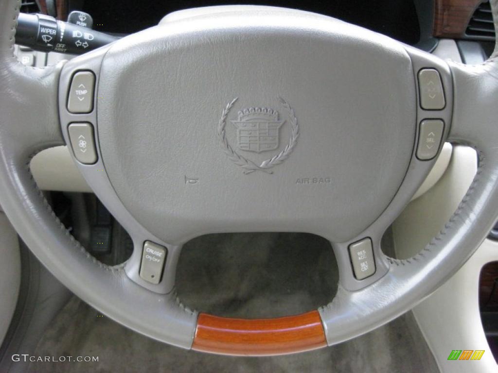 2001 Cadillac DeVille DTS Sedan Controls Photo #42319539