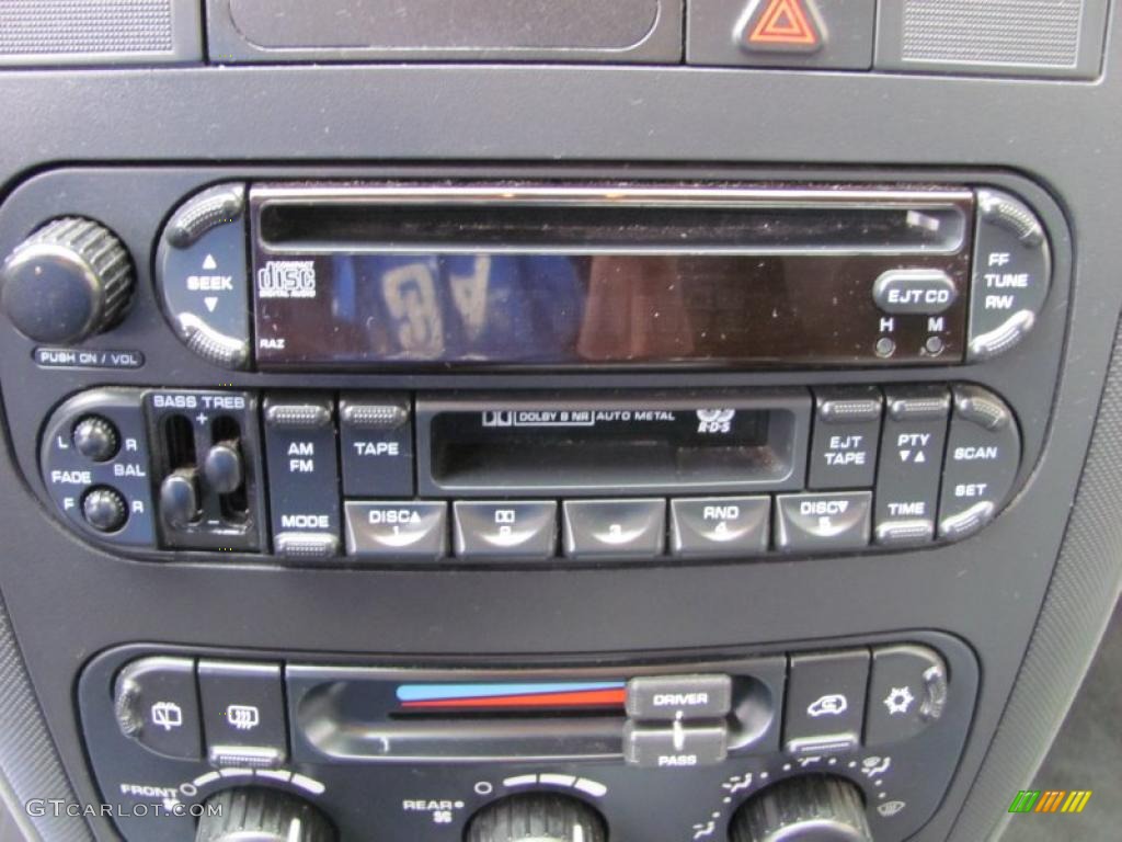 2004 Dodge Grand Caravan SE Controls Photos