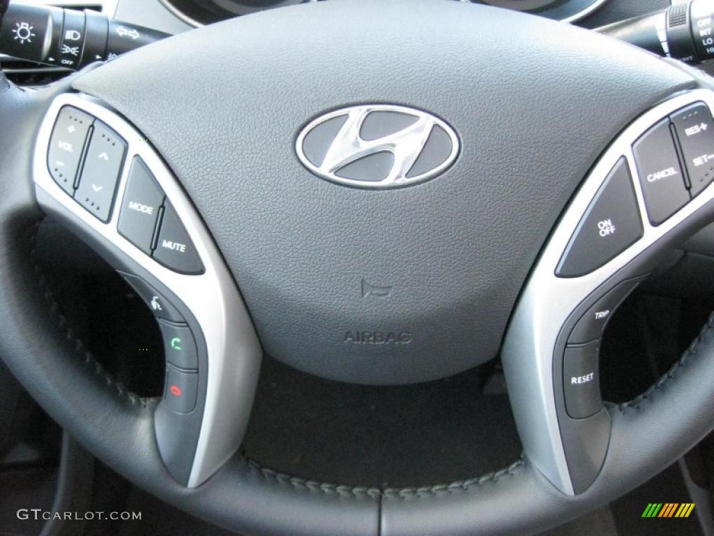 2011 Hyundai Elantra Limited Controls Photo #42321319