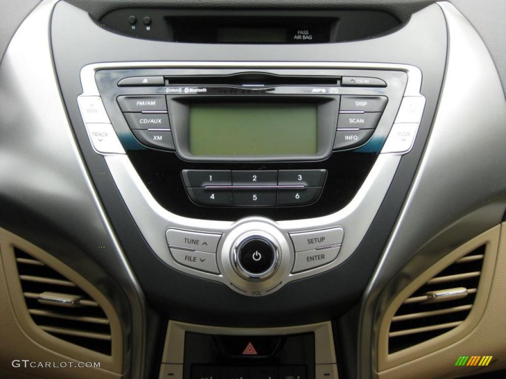 2011 Hyundai Elantra Limited Controls Photo #42321719