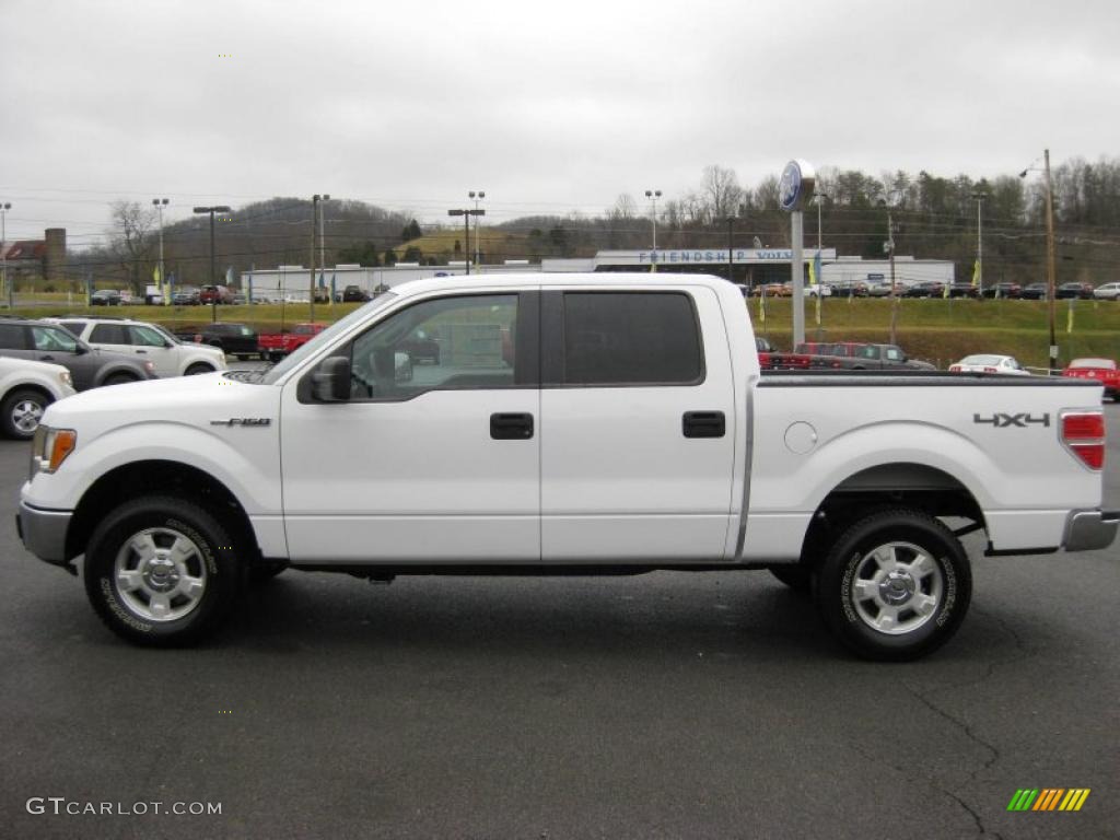 2010 F150 XLT SuperCrew 4x4 - Oxford White / Medium Stone photo #1