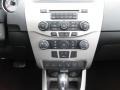 White Suede - Focus SE Sedan Photo No. 25