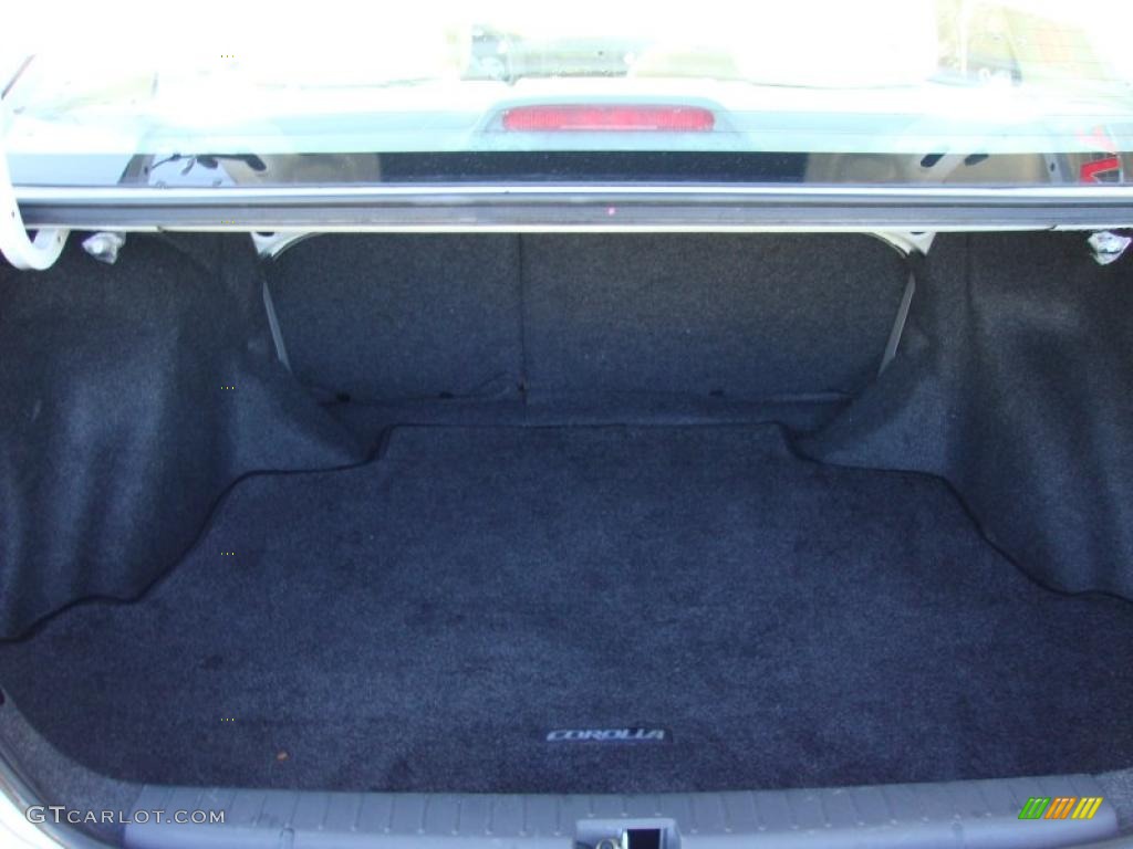 2004 Toyota Corolla LE Trunk Photo #42329766