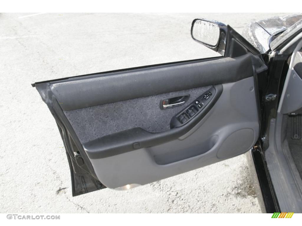 2000 Subaru Legacy GT Wagon Gray Door Panel Photo #42331642