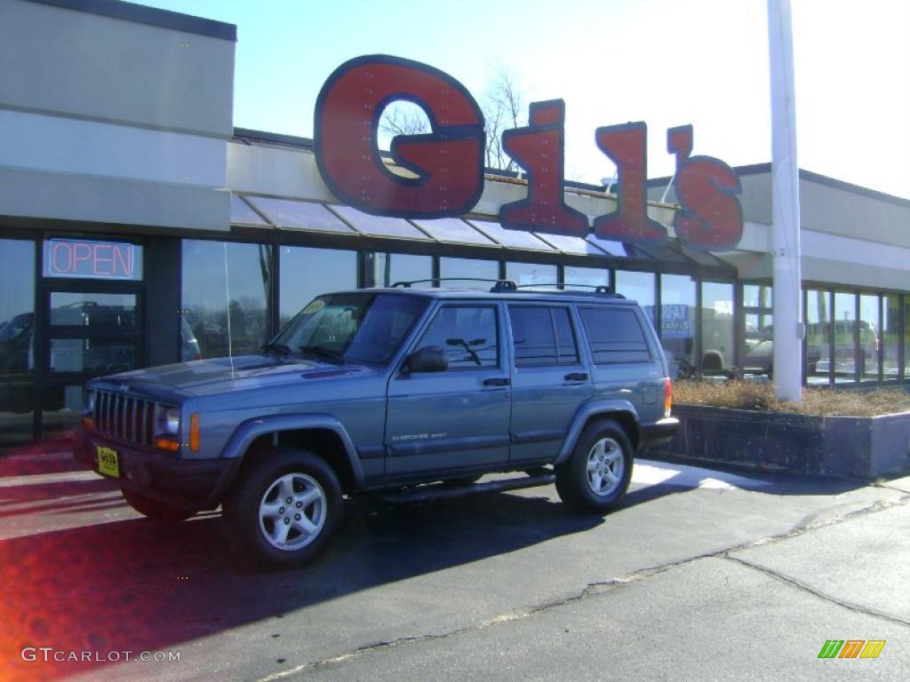 Gunmetal Pearl Jeep Cherokee