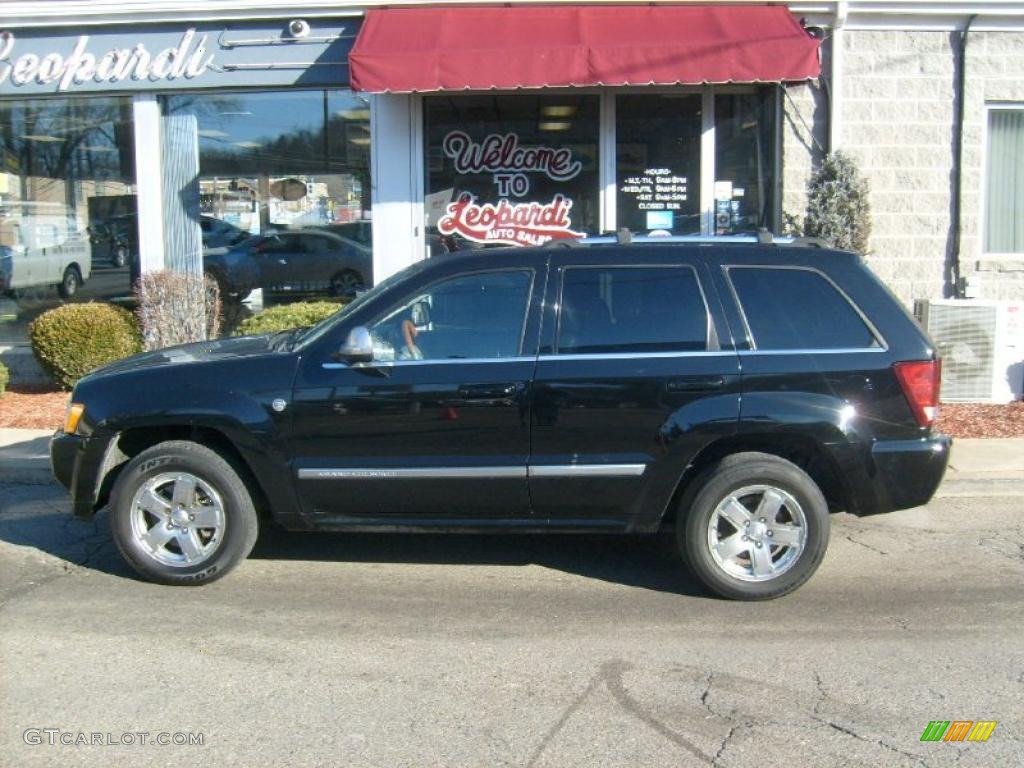 2006 Grand Cherokee Overland 4x4 - Black / Medium Slate Gray photo #2