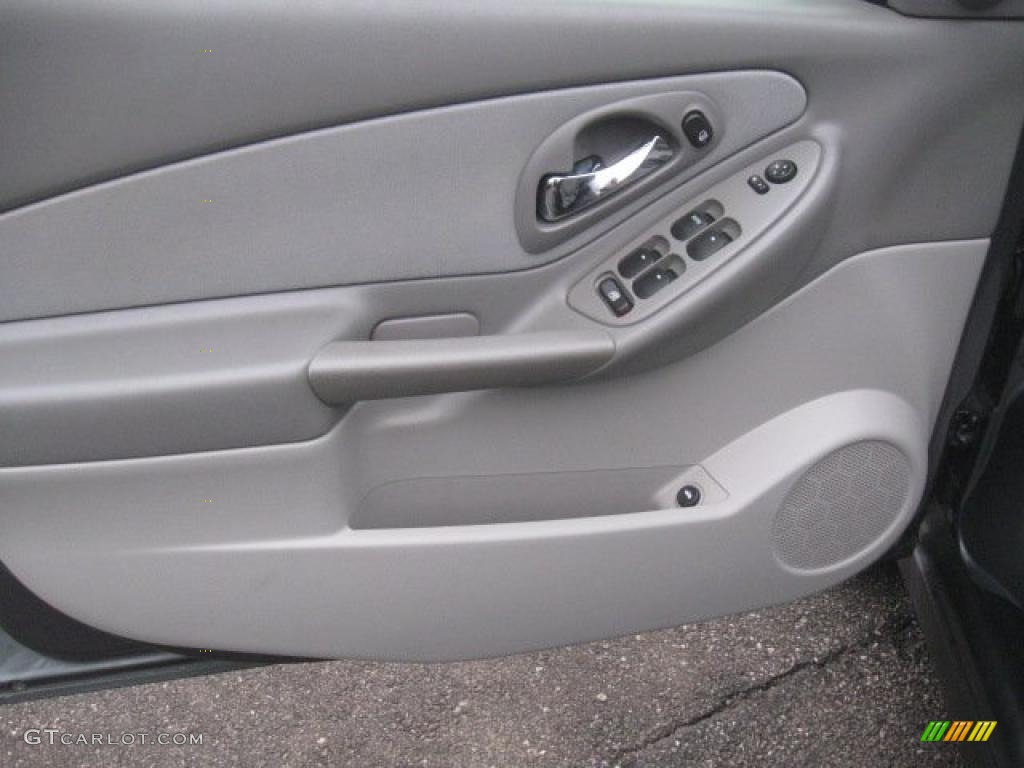 2005 Malibu LS V6 Sedan - Medium Gray Metallic / Gray photo #5