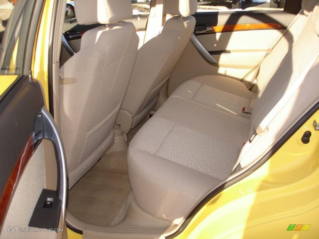 2010 Aveo LT Sedan - Summer Yellow / Neutral photo #11
