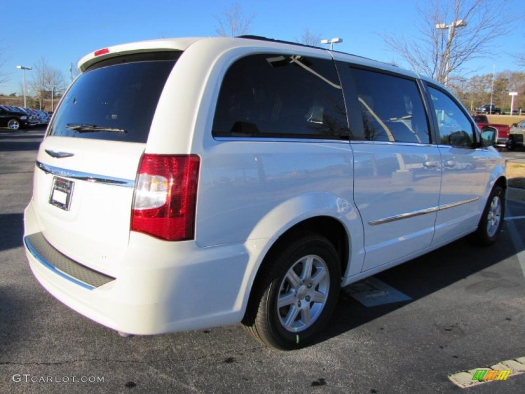 2011 Town & Country Touring - Stone White / Black/Light Graystone photo #3