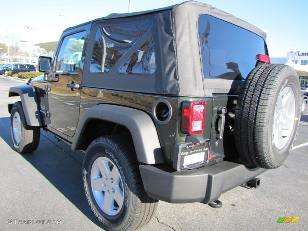 2011 Wrangler Sport S 4x4 - Natural Green Pearl / Black photo #2