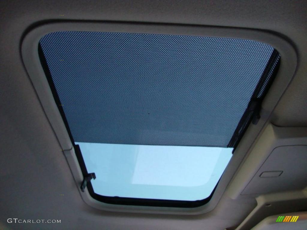 2003 Land Rover Discovery SE Sunroof Photos