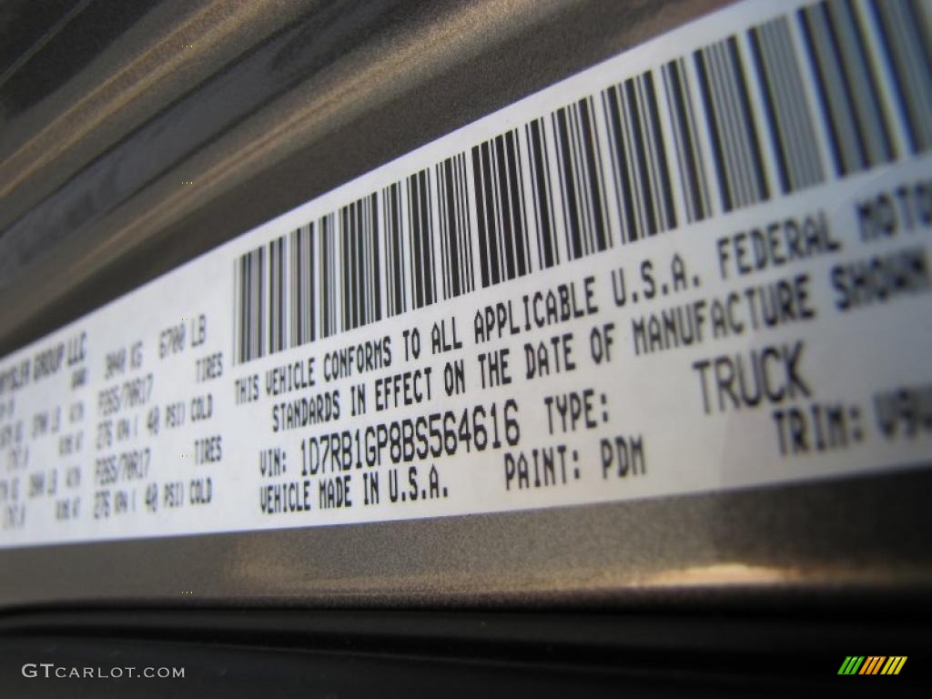 2011 Ram 1500 ST Quad Cab - Mineral Gray Metallic / Dark Slate Gray/Medium Graystone photo #13