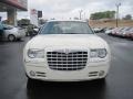 Stone White - 300 C HEMI Photo No. 8