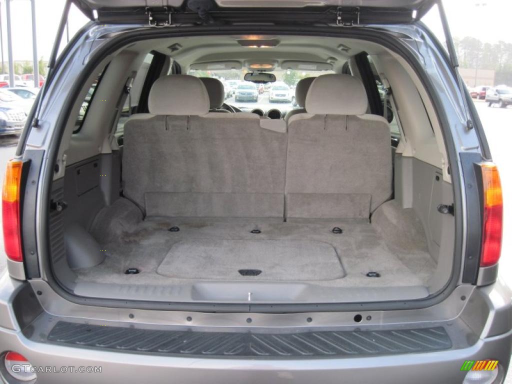 2009 GMC Envoy SLE Trunk Photos