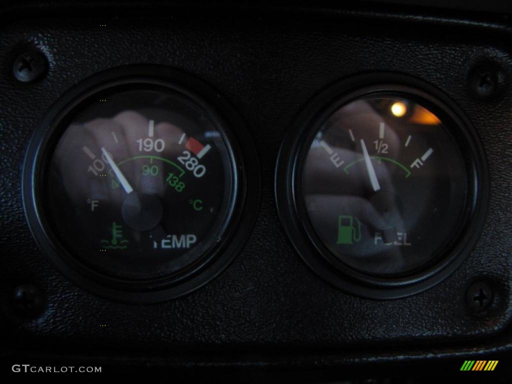 1993 Hummer H1 Hard Top Gauges Photo #42342288