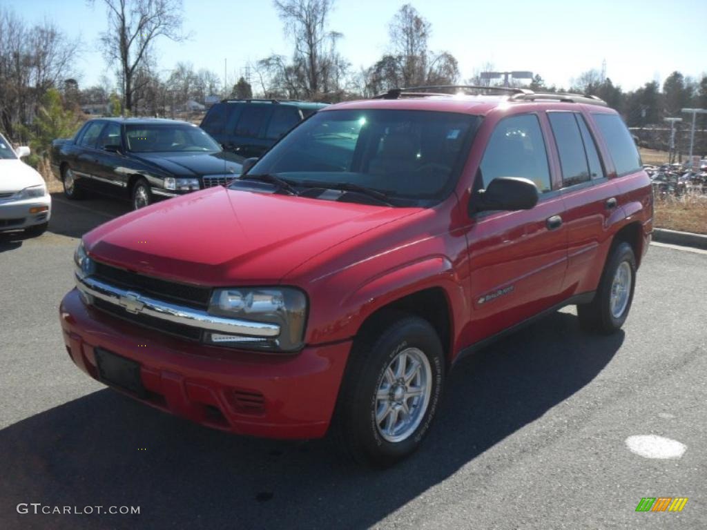 2002 TrailBlazer LS 4x4 - Victory Red / Medium Oak photo #1