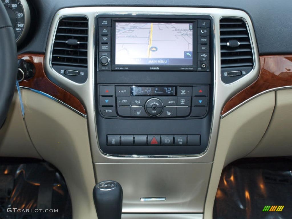 2011 Jeep Grand Cherokee Limited 4x4 Controls Photo #42347548