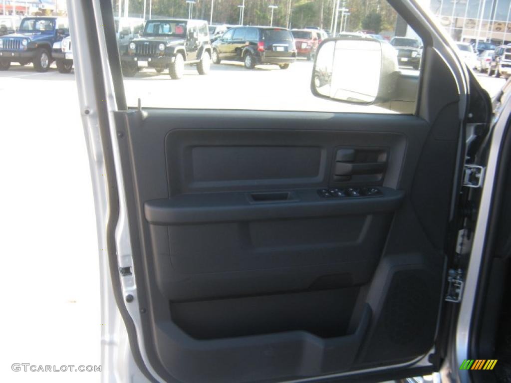 2011 Ram 2500 HD ST Crew Cab 4x4 - Bright Silver Metallic / Dark Slate/Medium Graystone photo #16