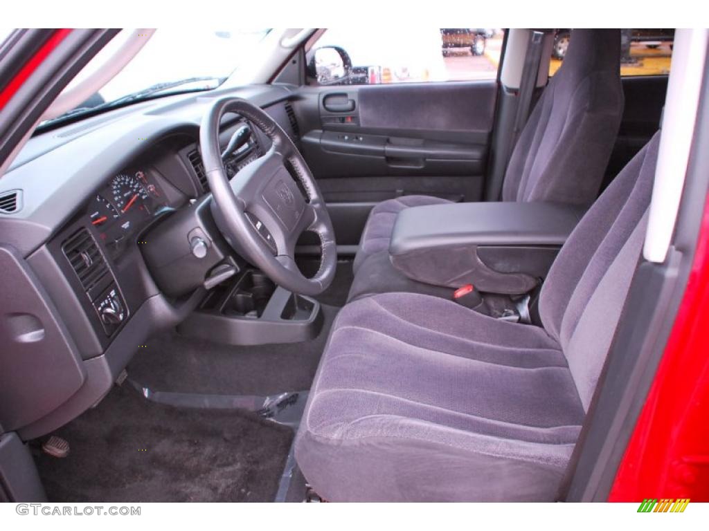 2004 Dakota SLT Quad Cab - Flame Red / Dark Slate Gray photo #15