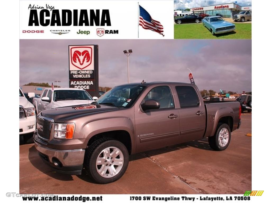 2008 Sierra 1500 SLT Crew Cab - Medium Brown Metallic / Light Cashmere photo #1