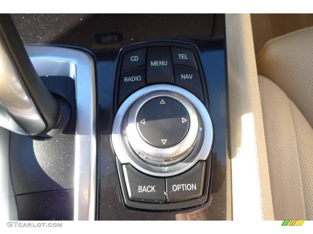 2010 BMW 5 Series 550i Gran Turismo Controls Photo #42357517