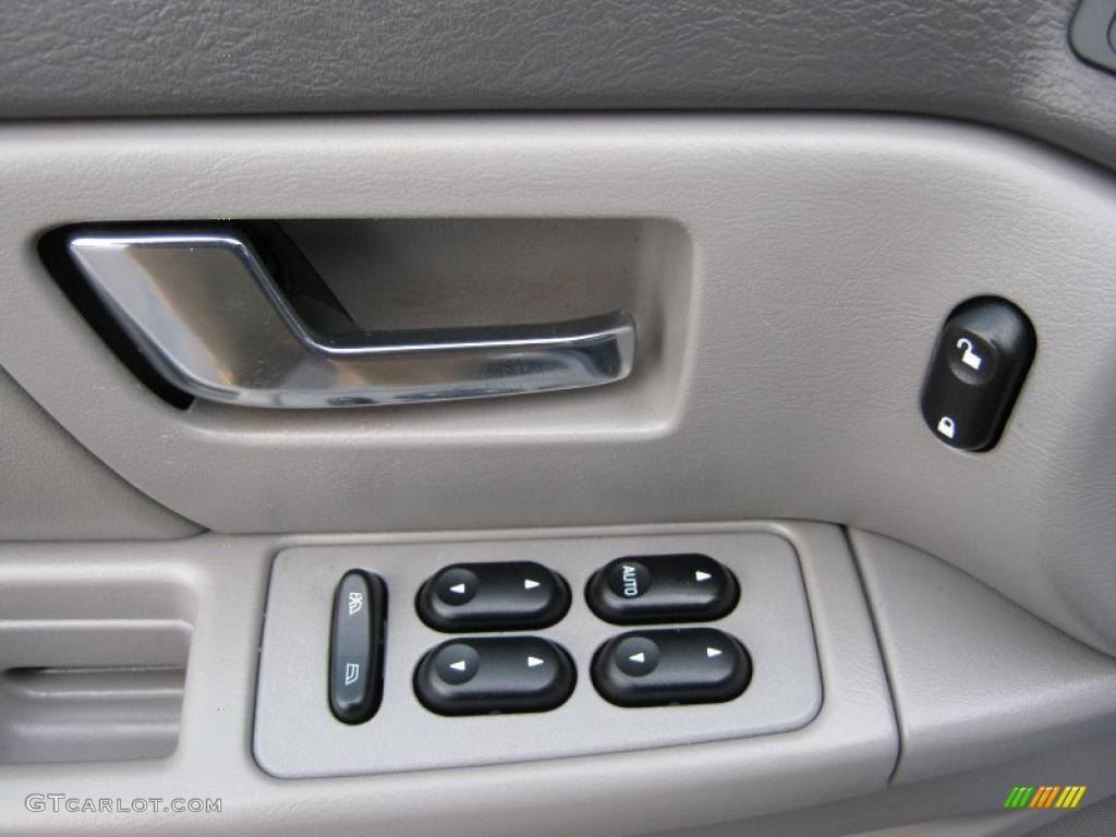 2000 Mercury Sable GS Sedan Controls Photos