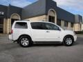 Blizzard White - Armada SE Photo No. 7
