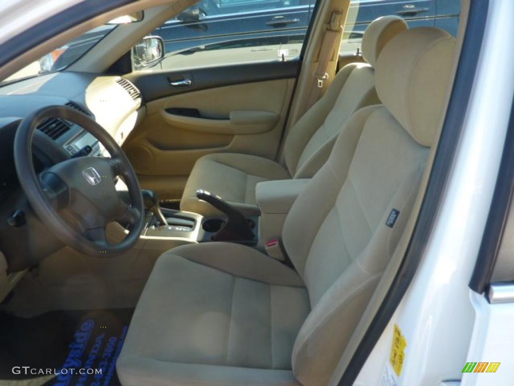 2007 Accord LX Sedan - Taffeta White / Ivory photo #7