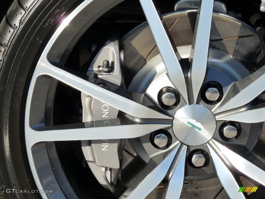 2011 Aston Martin V8 Vantage Coupe Wheel Photos