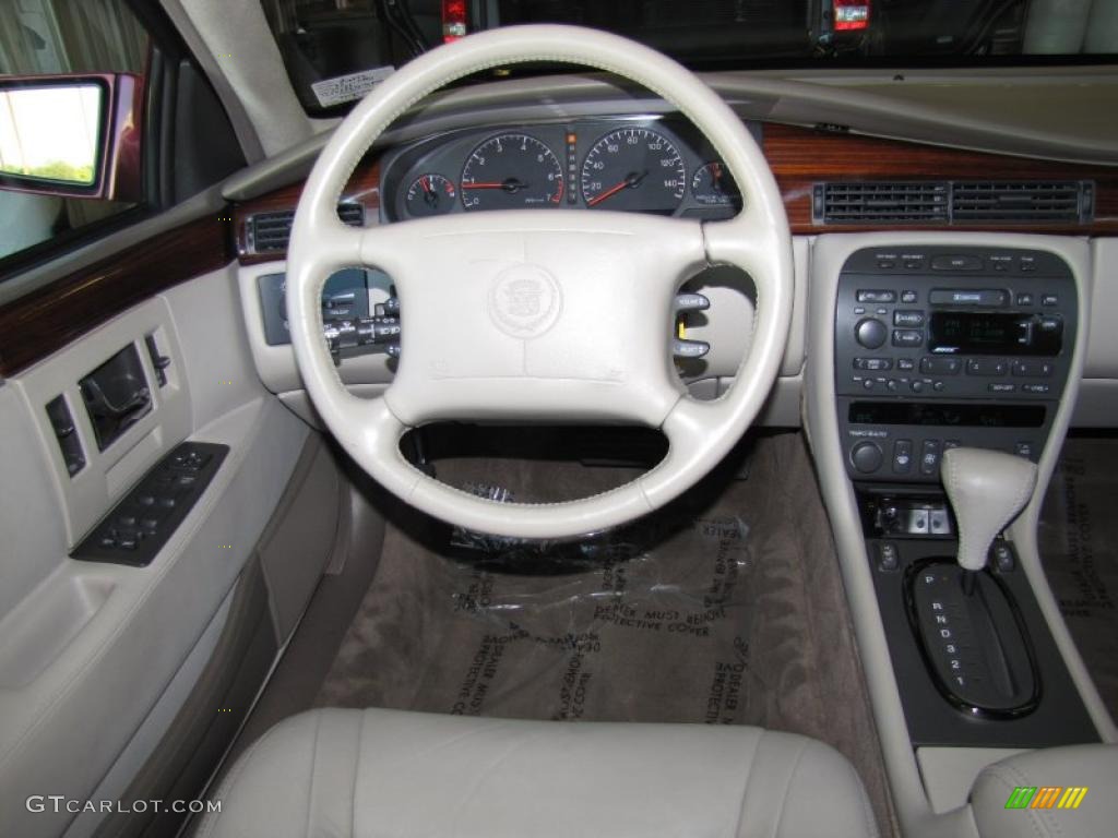 1997 Cadillac Seville SLS Neutral Shale Steering Wheel Photo #42371152