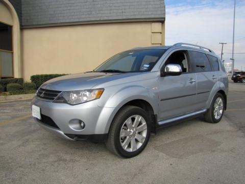 2009 Mitsubishi Outlander SE Data, Info and Specs