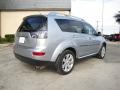 2009 Cool Silver Metallic Mitsubishi Outlander SE  photo #6