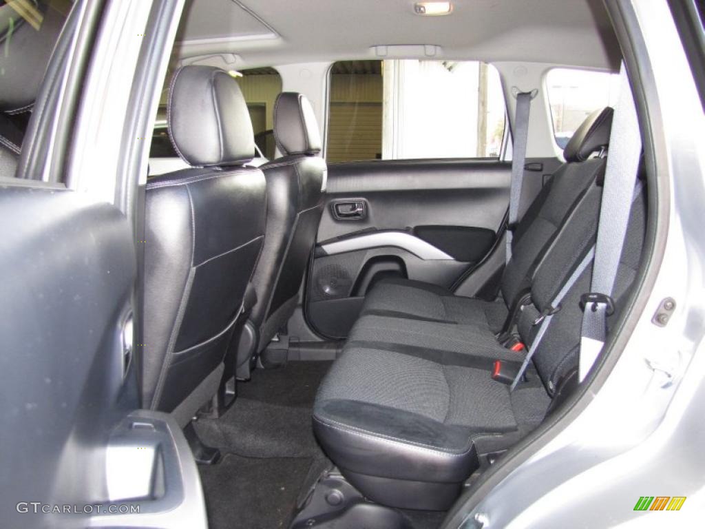 Black Interior 2009 Mitsubishi Outlander SE Photo #42371439