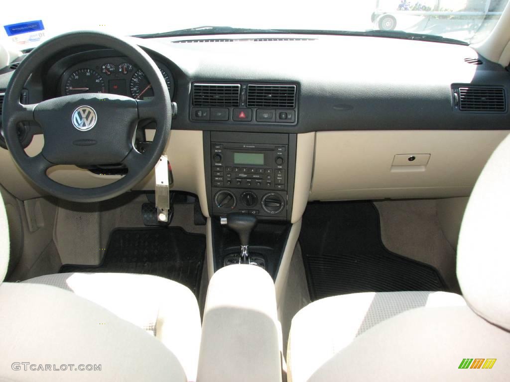 2005 Golf GLS TDI 4 Door - Indigo Blue Metallic / Beige photo #13