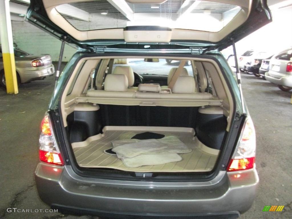2006 Forester 2.5 X L.L.Bean Edition - Evergreen Metallic / Desert Beige photo #14