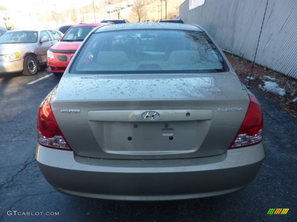 2006 Elantra GLS Sedan - Champagne Beige / Beige photo #3