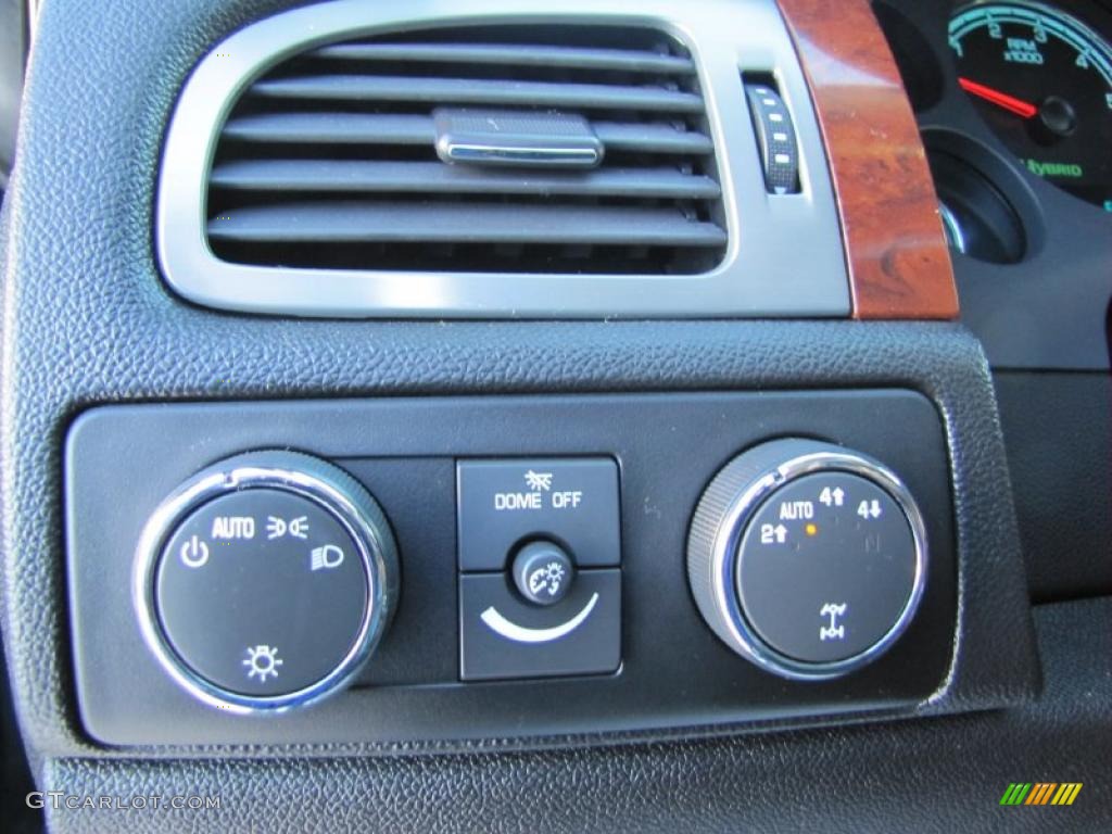 2009 Chevrolet Tahoe Hybrid 4x4 Controls Photo #42377535